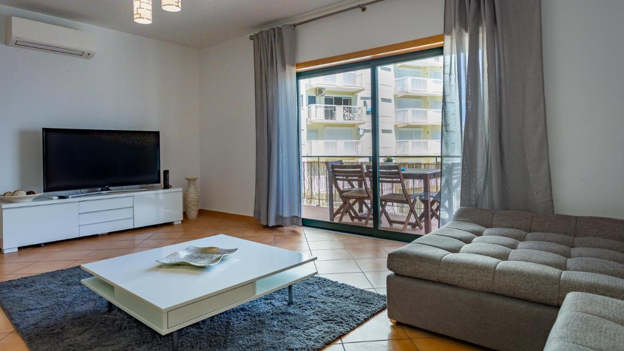 Magnificent 2Bdr Apartment W/ Ac & Pool - 2Min From Beach - By Lovelystay Armação de Pêra 外观 照片